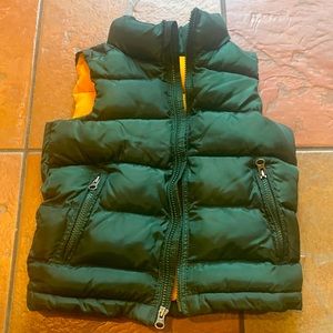 Like new gap kids puffer vest.